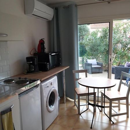 Апартаменты Rez De Jardin Cosy Avec Terrasse Fleurie Арль-сюр-Тек Экстерьер фото