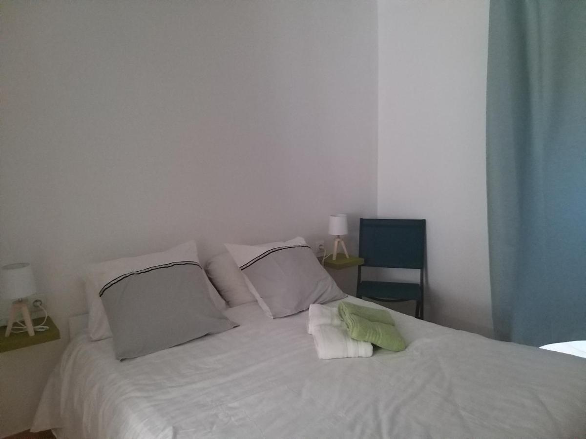 Апартаменты Rez De Jardin Cosy Avec Terrasse Fleurie Арль-сюр-Тек Экстерьер фото